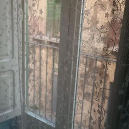 Pensión 18 *